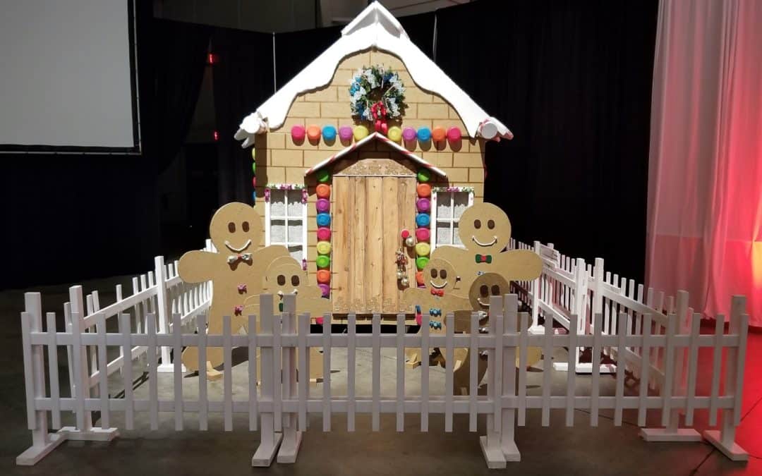 Seniors Enjoy Festive Christmas Lunch