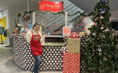 Support Newcomers with Archway’s Gift-Wrapping Booth at Sevenoaks Mall